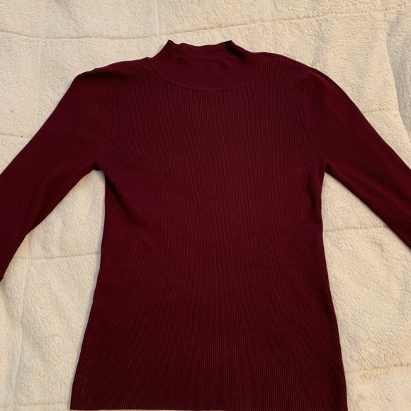 Velvet sleeve sweater - Picture 2 of 5